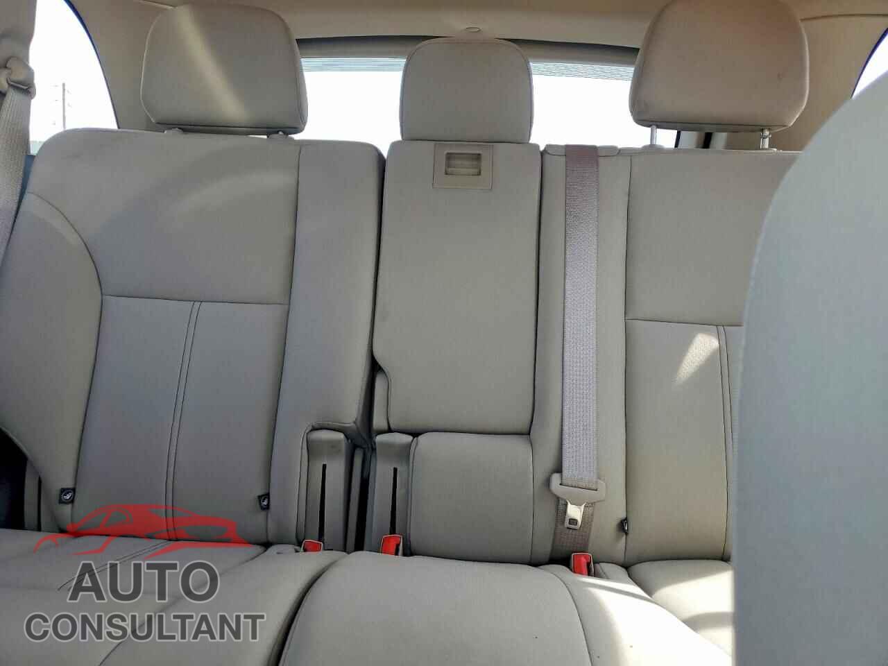 FORD EDGE 2011 - 2FMDK3GC4BBB36884