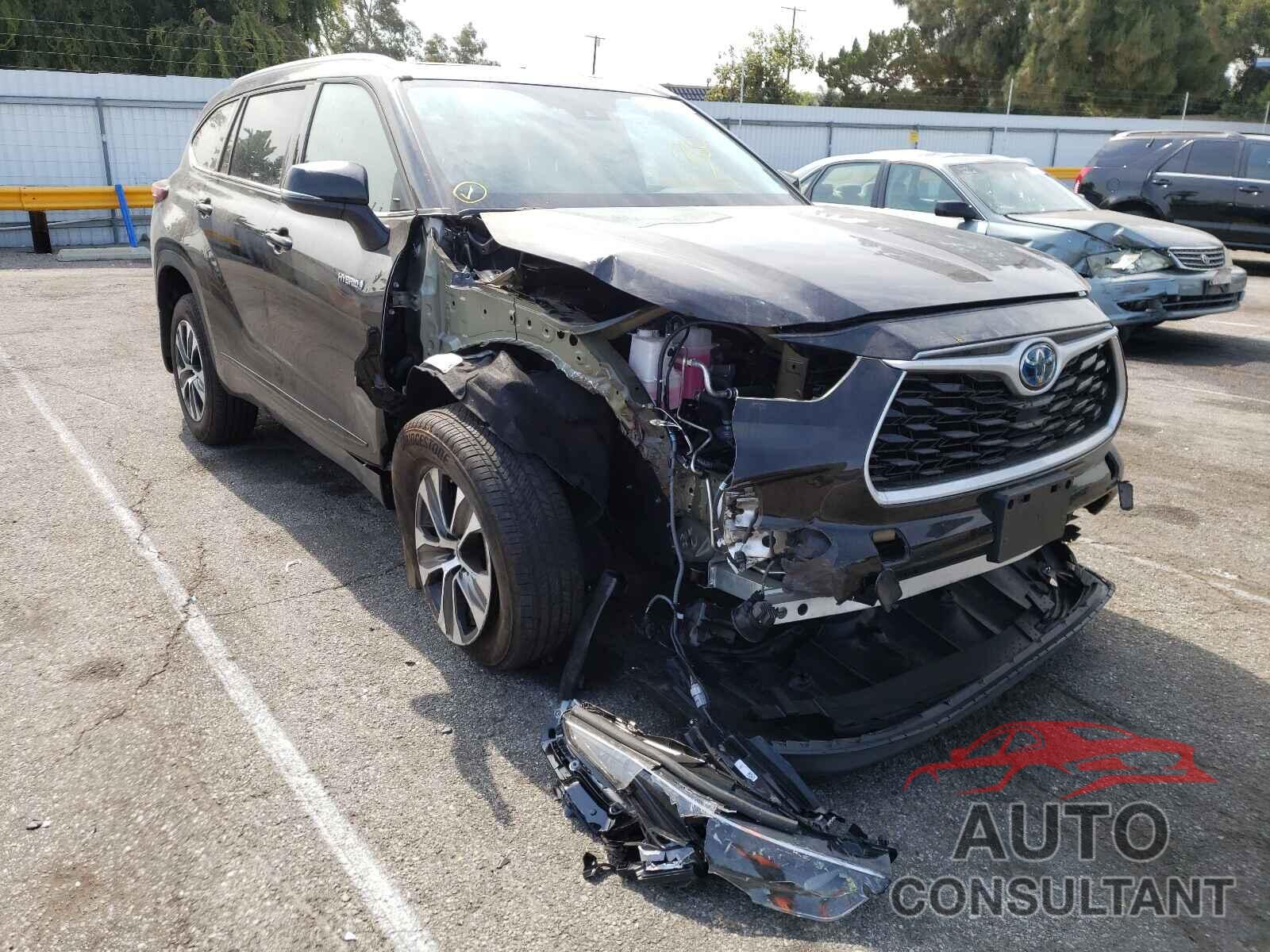 TOYOTA HIGHLANDER 2021 - 5TDHARAH0MS007347