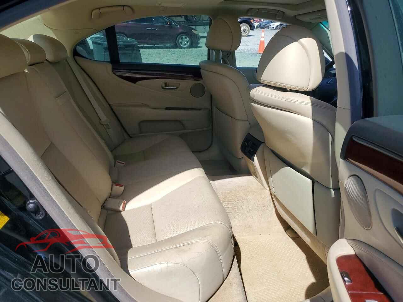 LEXUS LS500 2011 - JTHCL5EF6B5011135