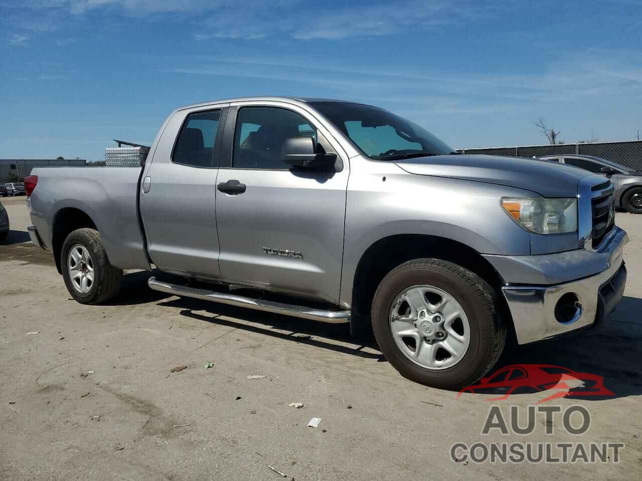 TOYOTA TUNDRA 2013 - 5TFUM5F12DX040970