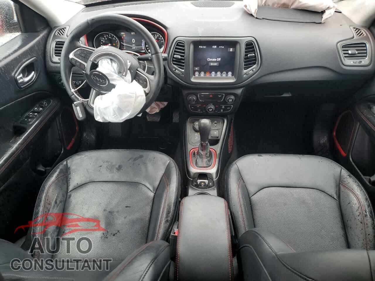 JEEP COMPASS 2017 - 3C4NJDDBXHT641208
