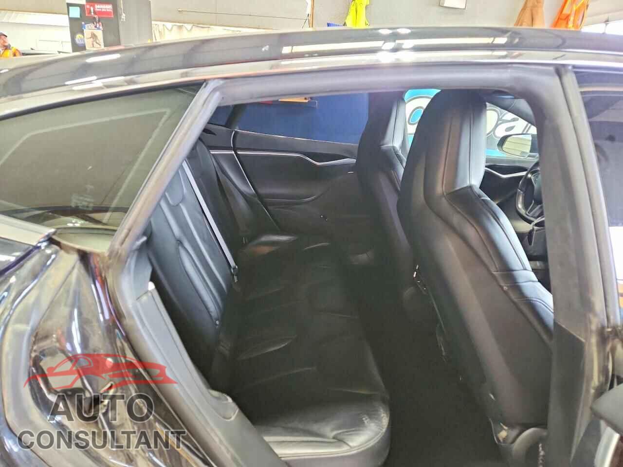 TESLA MODEL S 2016 - 5YJSA1E43GF123908