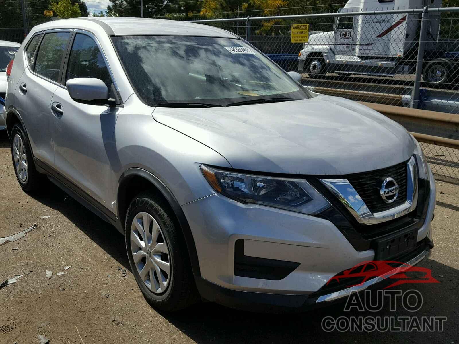 NISSAN ROGUE S 2017 - KNMAT2MV7HP559030