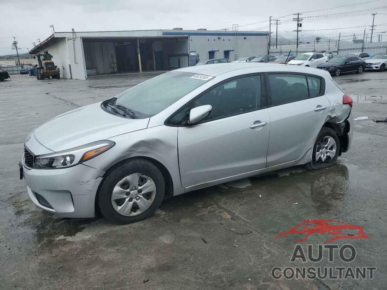 KIA FORTE 2017 - KNAFK5A89H5683382