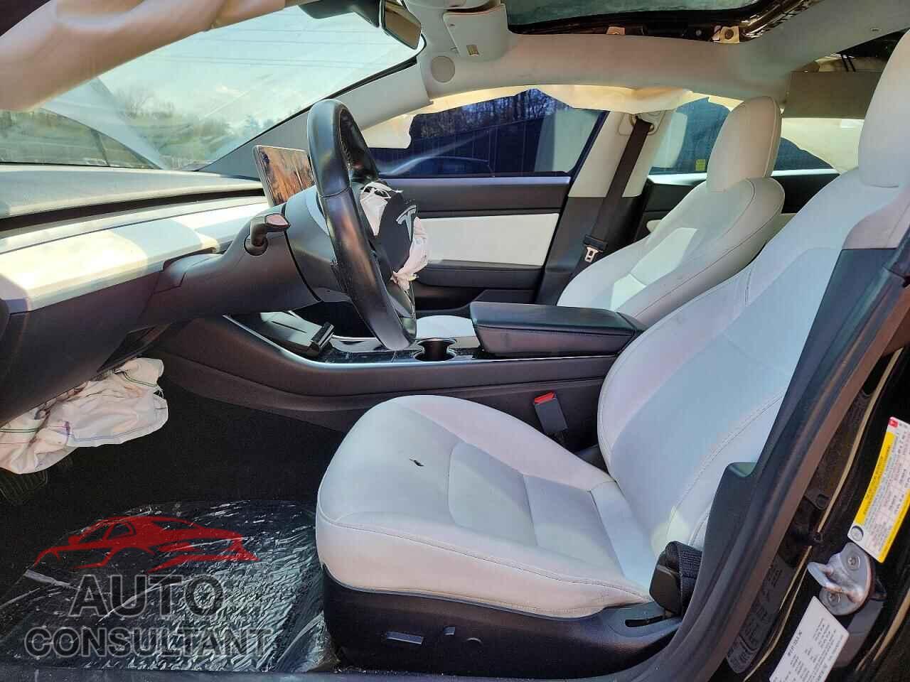 TESLA MODEL 3 2019 - 5YJ3E1EA9KF301702
