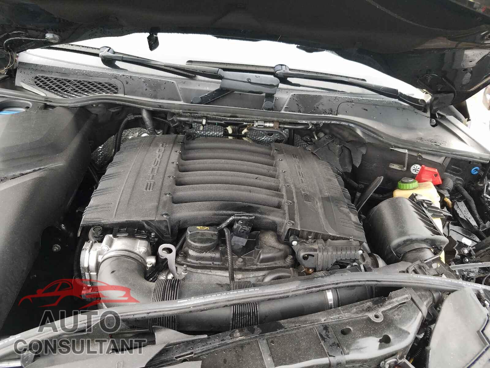 PORSCHE CAYENNE 2018 - WP1AA2A20JKA04549
