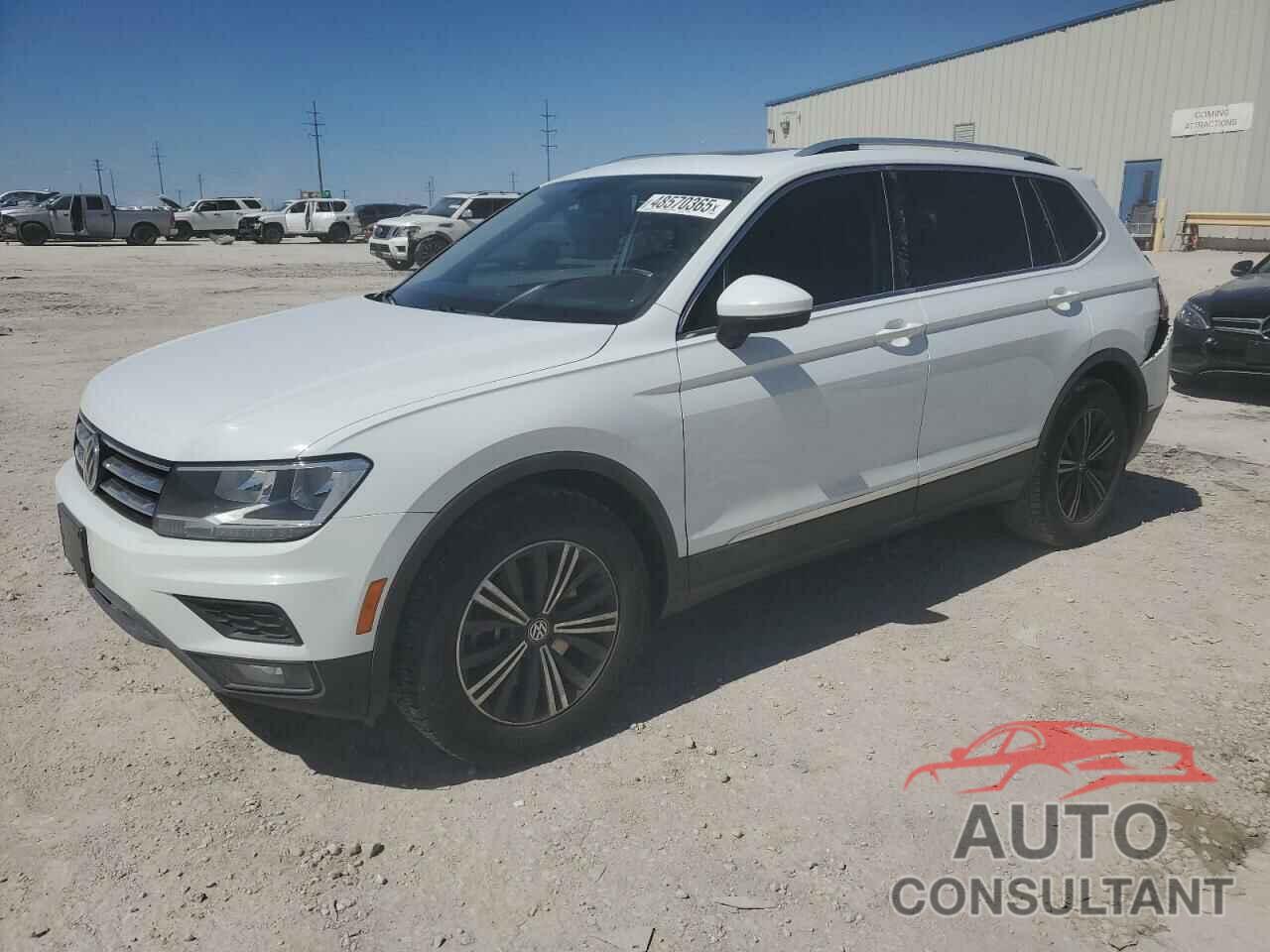 VOLKSWAGEN TIGUAN 2018 - 3VV2B7AX8JM102315