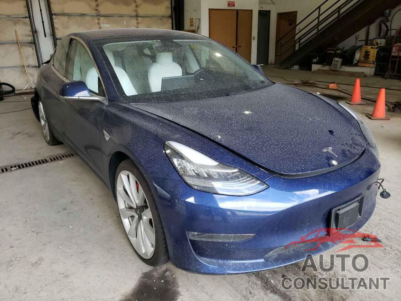 TESLA MODEL 3 2018 - 5YJ3E1EB7JF074176