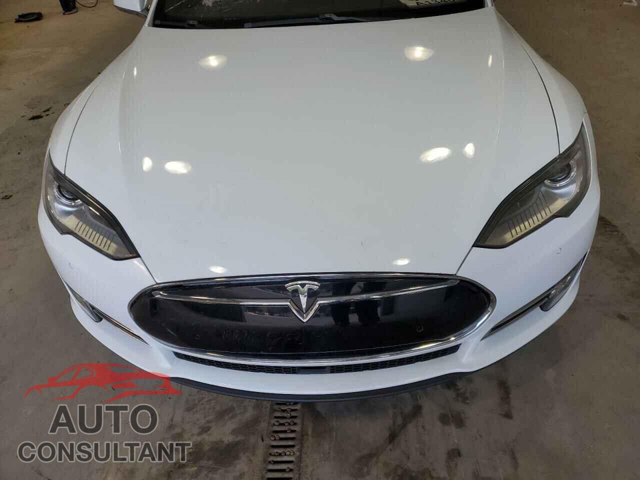 TESLA MODEL S 2015 - 5YJSA1E4XFF110720