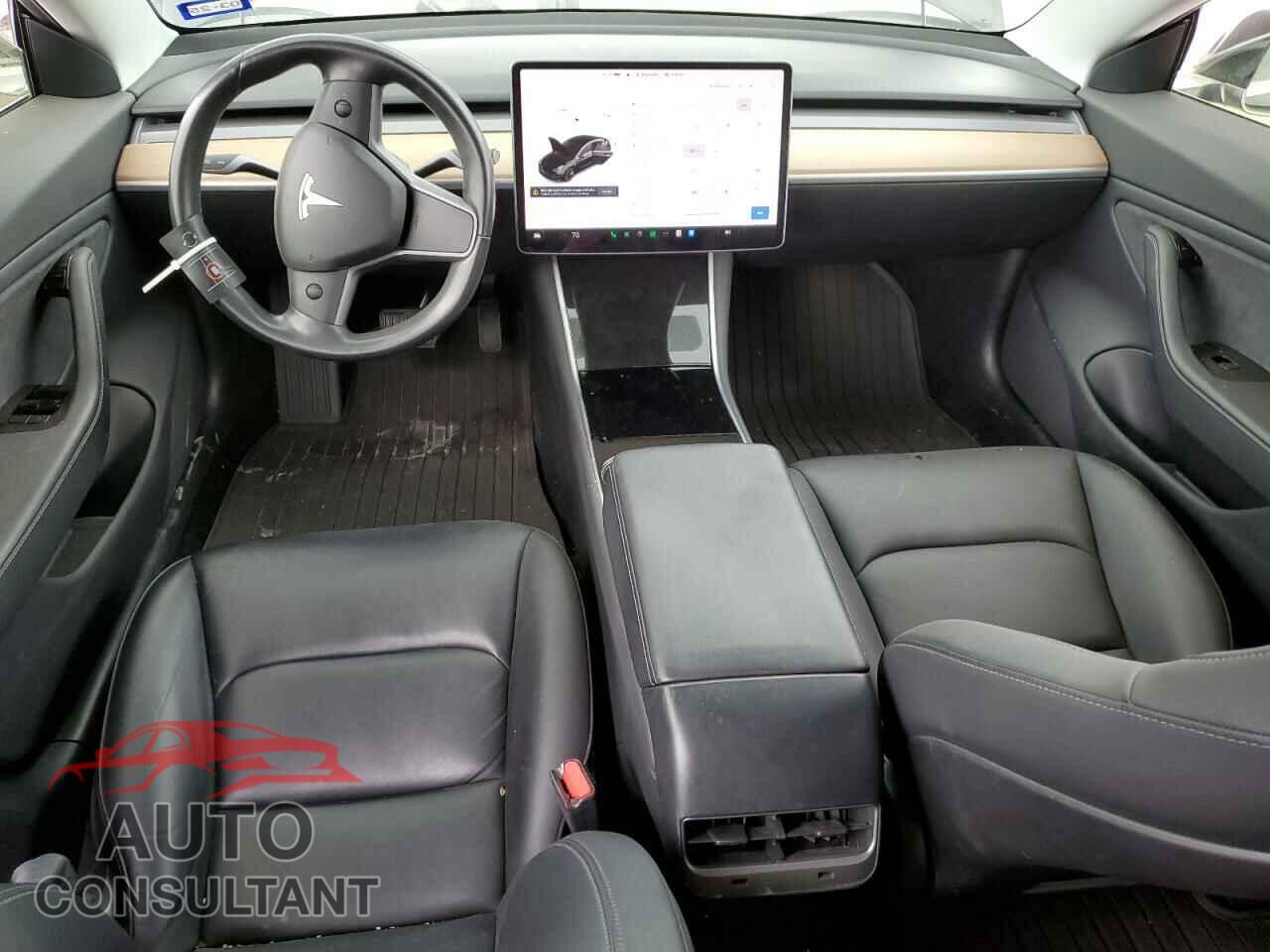 TESLA MODEL 3 2019 - 5YJ3E1EA7KF198666