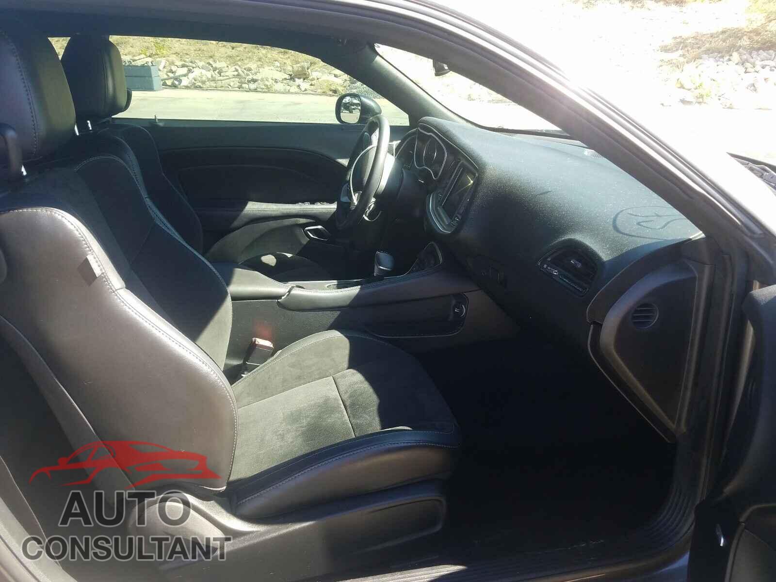 DODGE CHALLENGER 2018 - 2C3CDZGG8JH257157