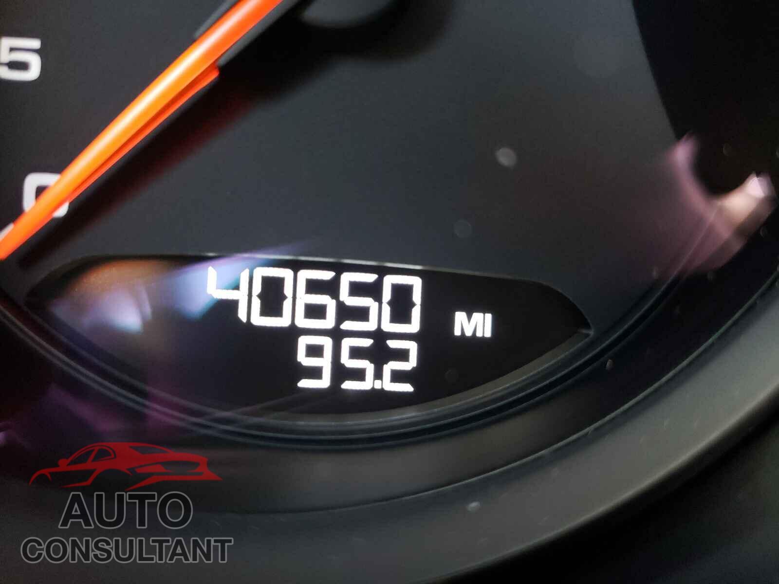 PORSCHE MACAN 2018 - WP1AB2A51JLB34745