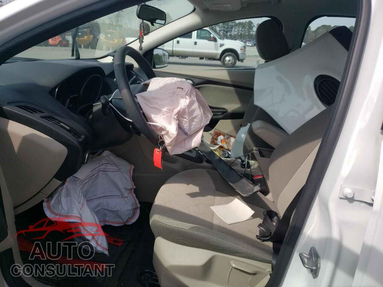 FORD FOCUS 2014 - 1FADP3F29EL103016