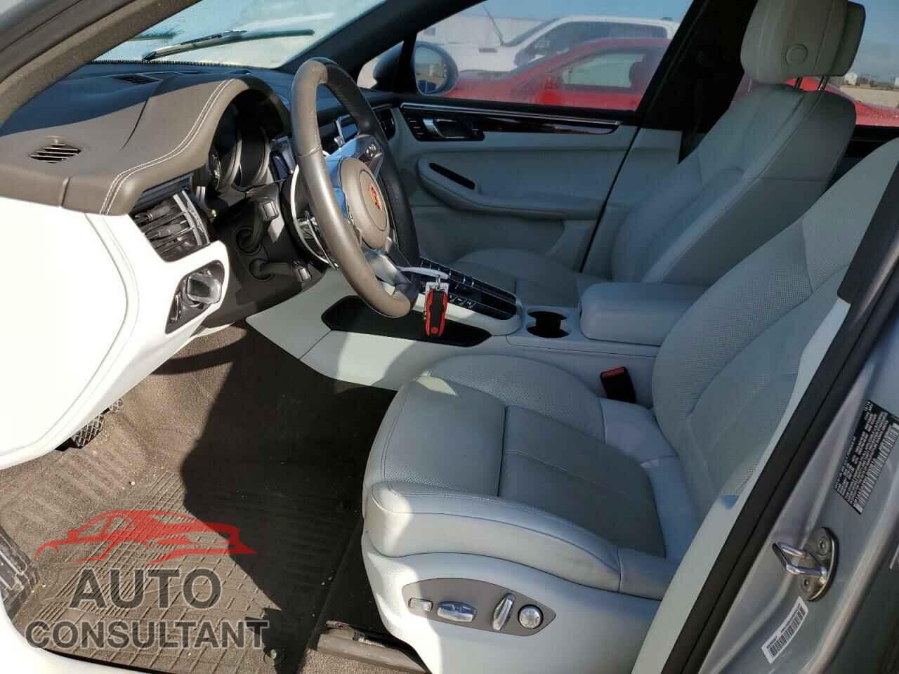 PORSCHE MACAN 2019 - WP1AA2A59KLB00816