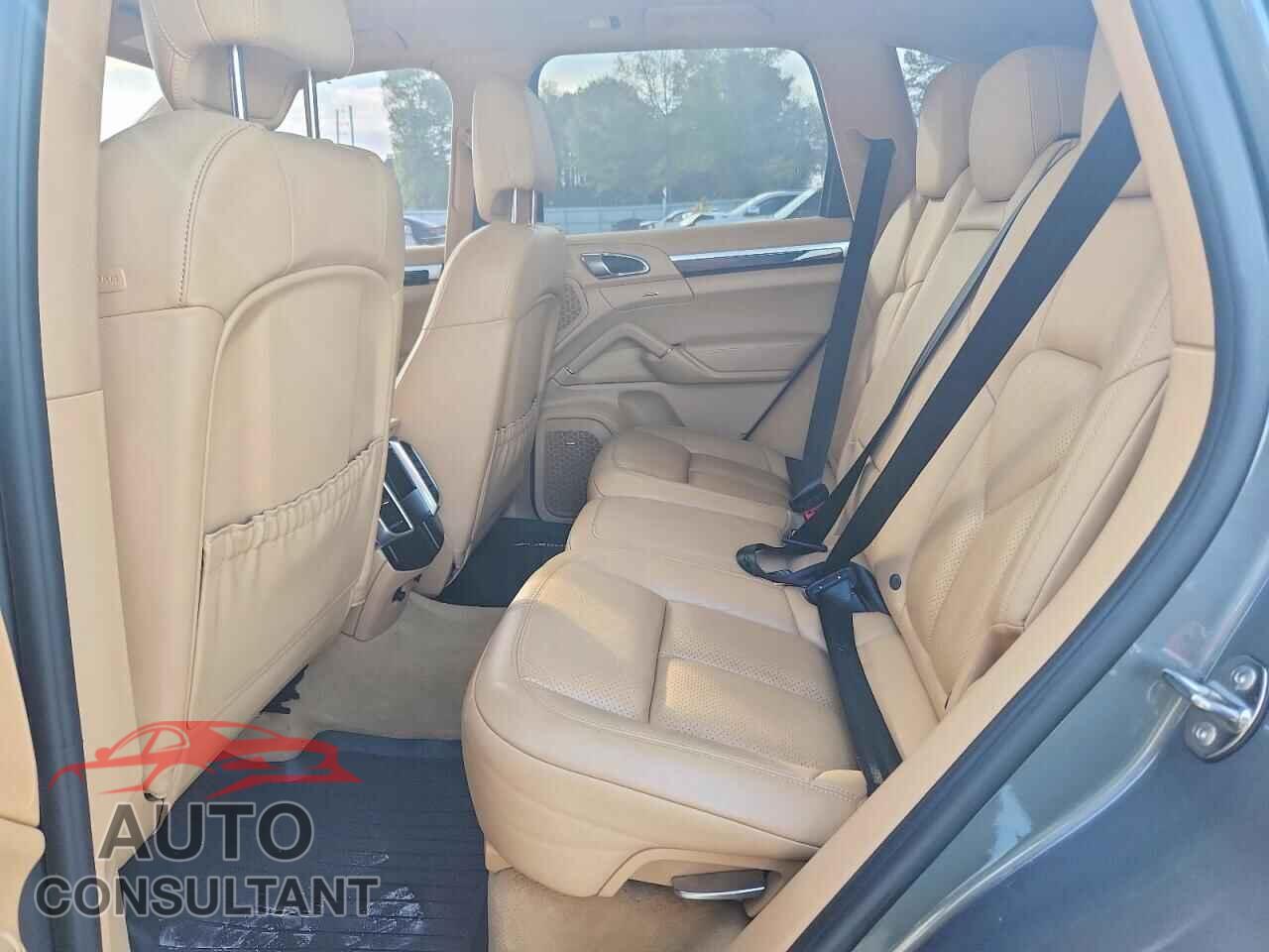 PORSCHE CAYENNE 2016 - WP1AA2A26GLA08009