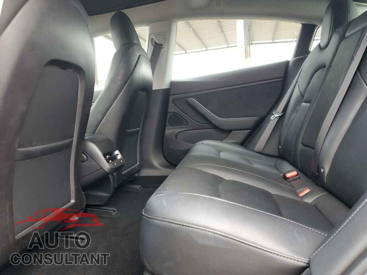 TESLA MODEL 3 2018 - 5YJ3E1EA7JF122721