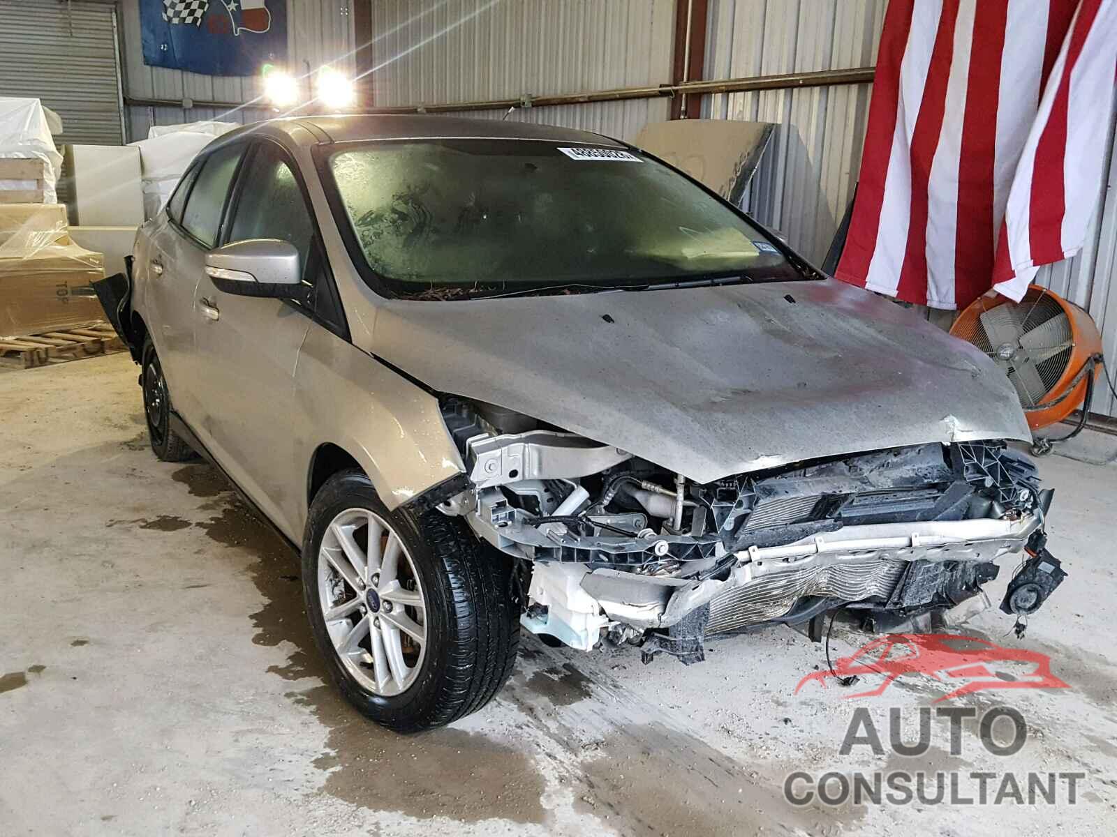 FORD FOCUS 2015 - 1FADP3F29FL219575