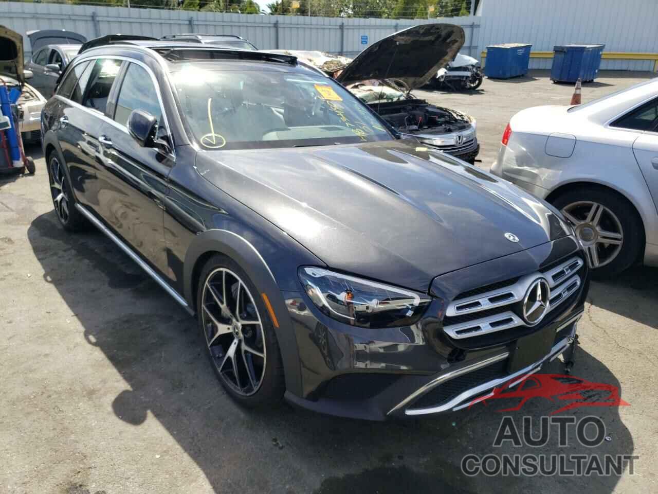 MERCEDES-BENZ E-CLASS 2022 - W1KZH6AB2NB017421