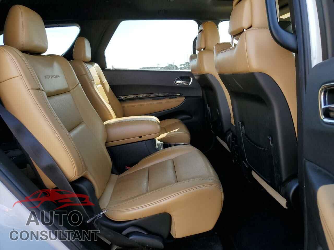DODGE DURANGO 2014 - 1C4SDJETXEC331082