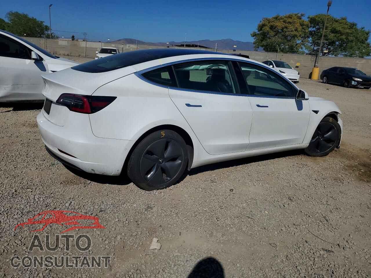 TESLA MODEL 3 2020 - 5YJ3E1EA5LF660739