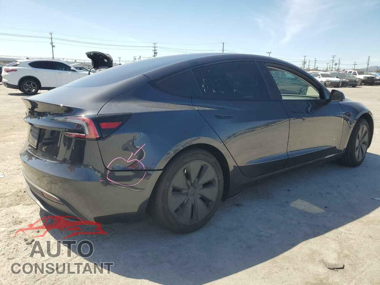 TESLA MODEL 3 2024 - 5YJ3E1EA3RF862424