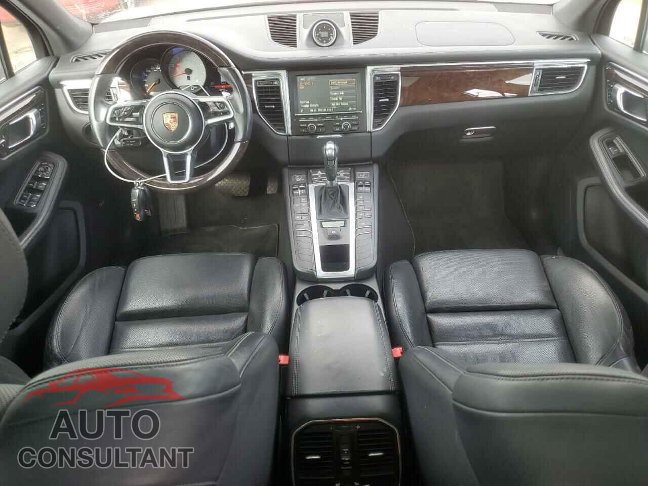 PORSCHE MACAN 2015 - WP1AB2A57FLB56305