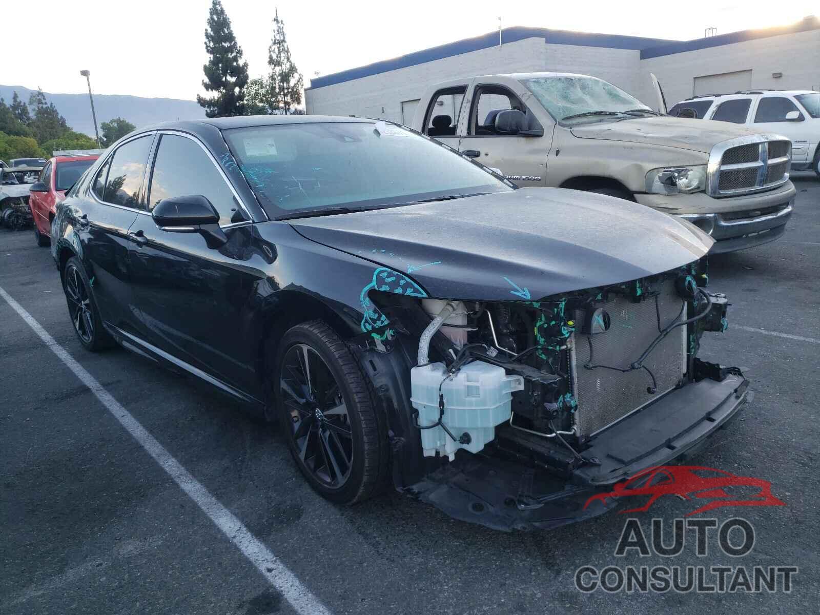 TOYOTA CAMRY 2019 - 4T1B61HK9KU822600