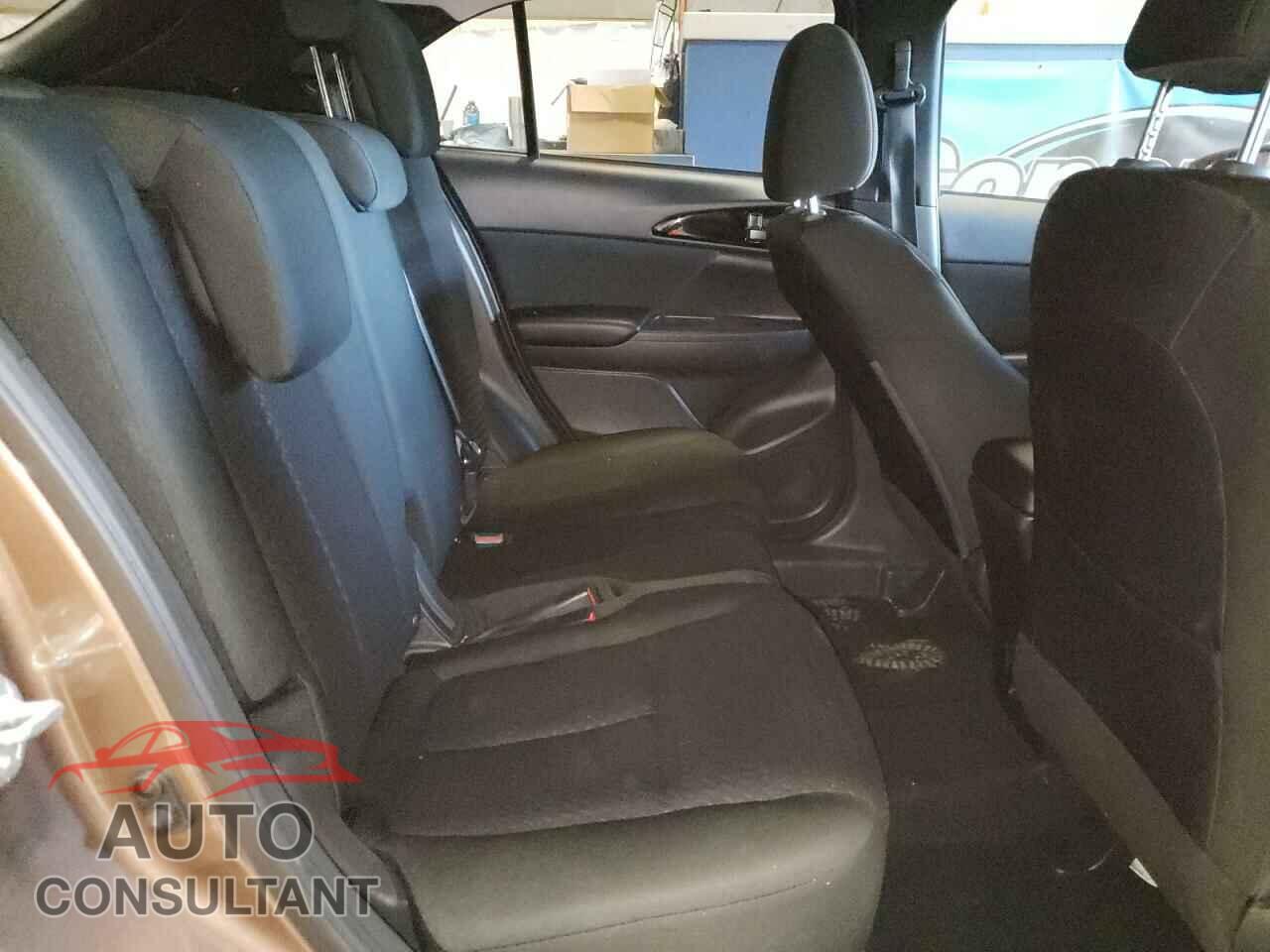 MITSUBISHI ECLIPSE 2018 - JA4AT3AA0JZ044639