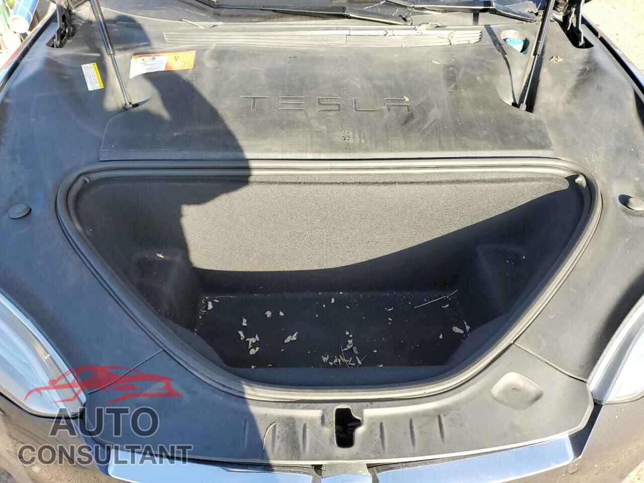 TESLA MODEL S 2017 - 5YJSA1E2XHF190621