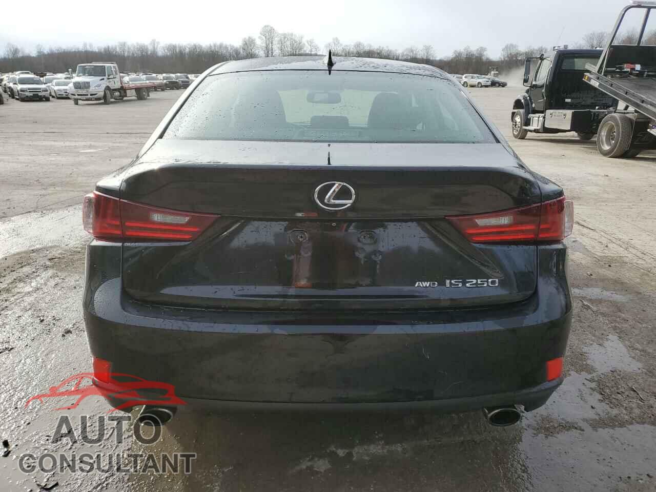 LEXUS IS 2015 - JTHCF1D25F5020851