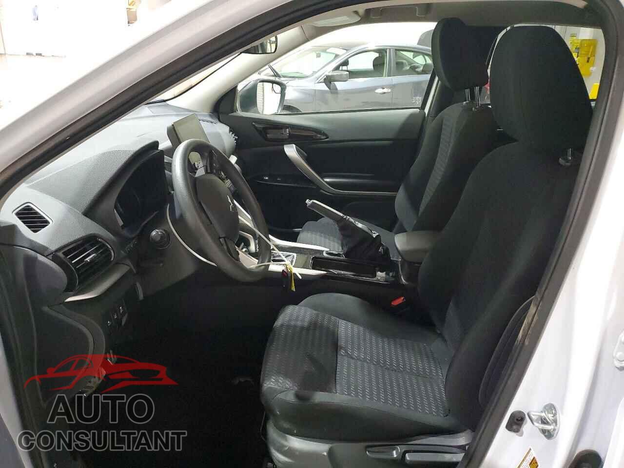 MITSUBISHI ECLIPSE 2025 - JA4ATVAA7SZ010582