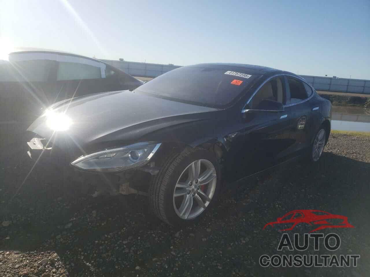 TESLA MODEL S 2013 - 5YJSA1CG2DFP07581