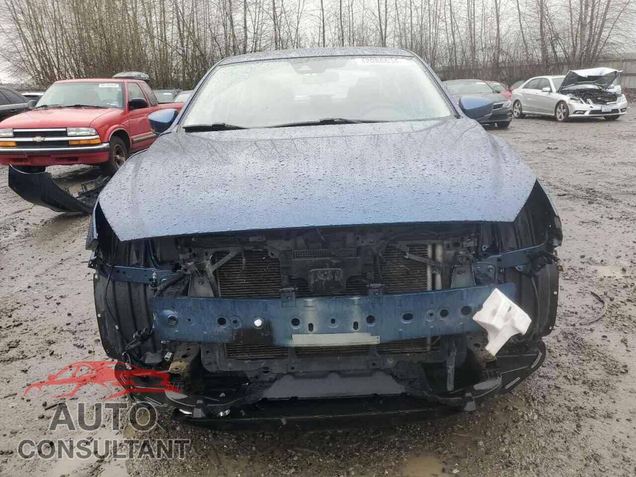 MAZDA 3 2017 - JM1BN1V79H1143668