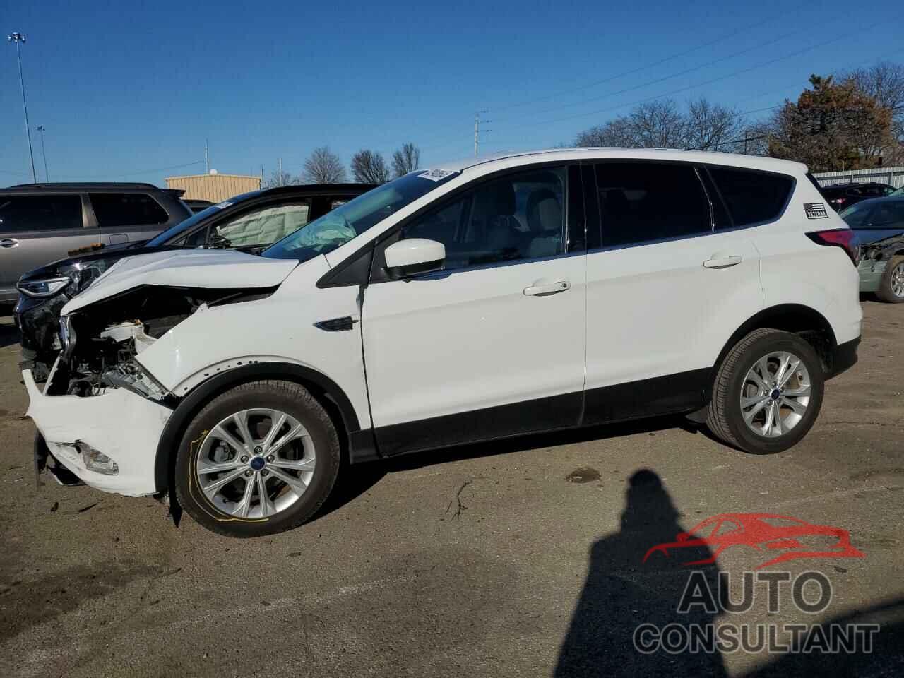 FORD ESCAPE 2017 - 1FMCU0GD7HUC98606