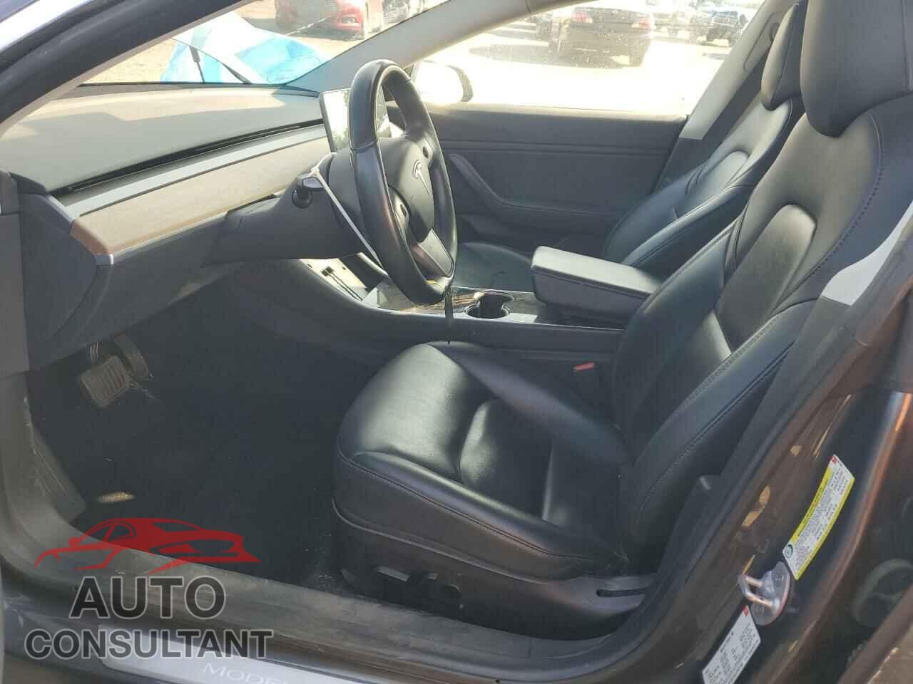 TESLA MODEL 3 2018 - 5YJ3E1EA7JF021193