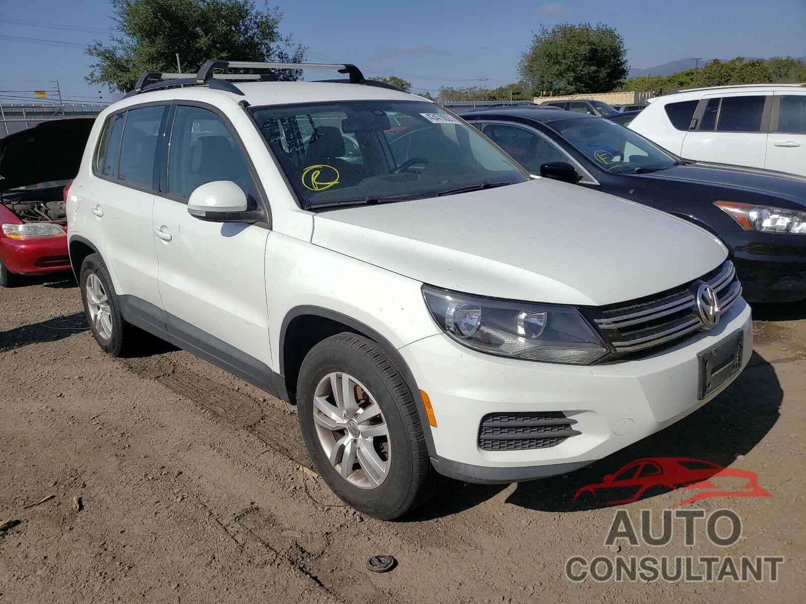 VOLKSWAGEN TIGUAN 2016 - WVGAV7AX3GW516379