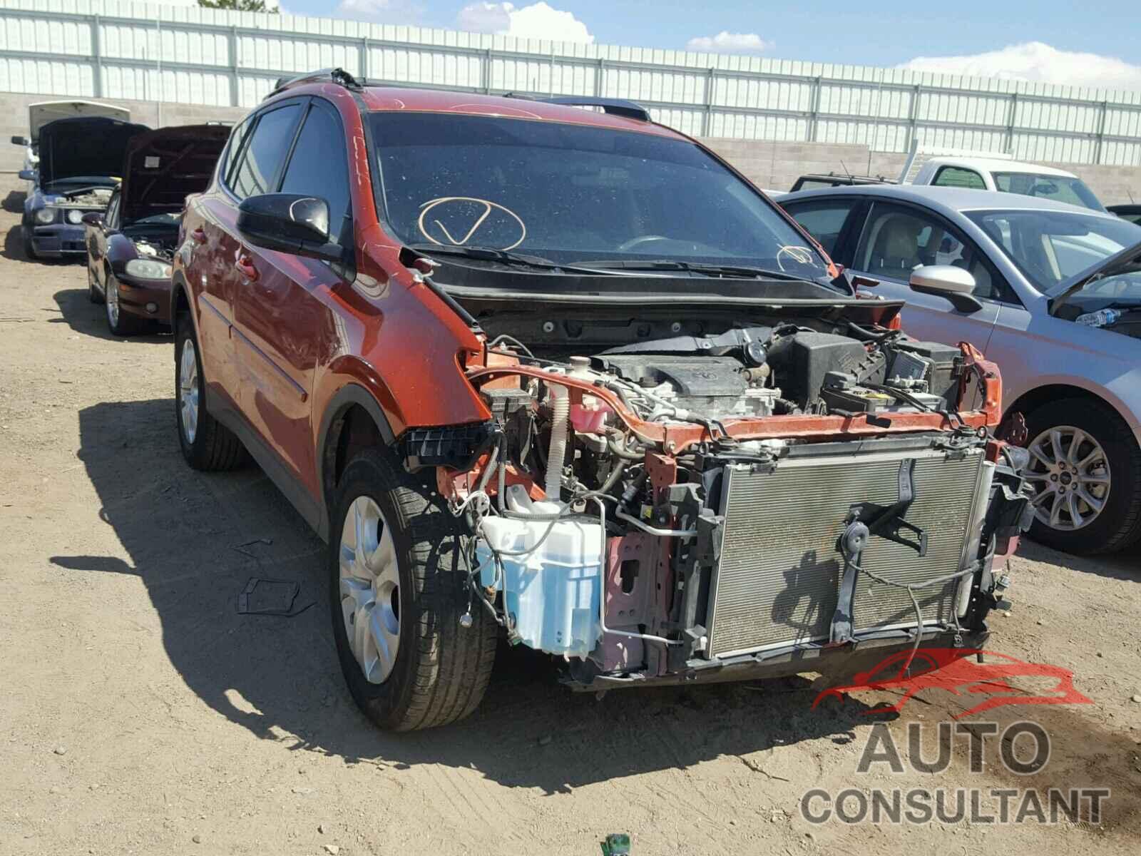 TOYOTA RAV4 LE 2015 - JTMZFREV0FD070078