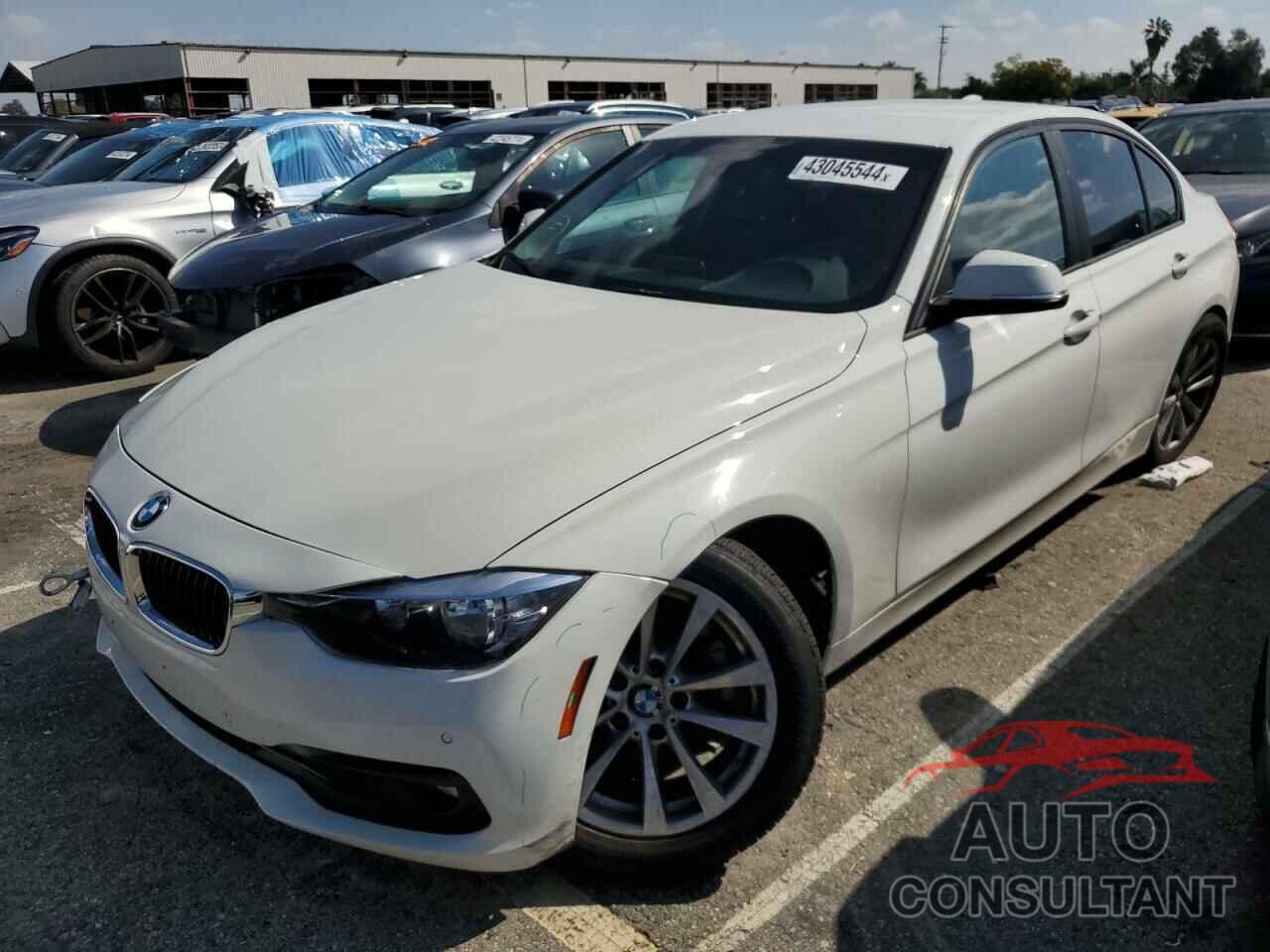 BMW 3 SERIES 2016 - WBA8E1G50GNU11730