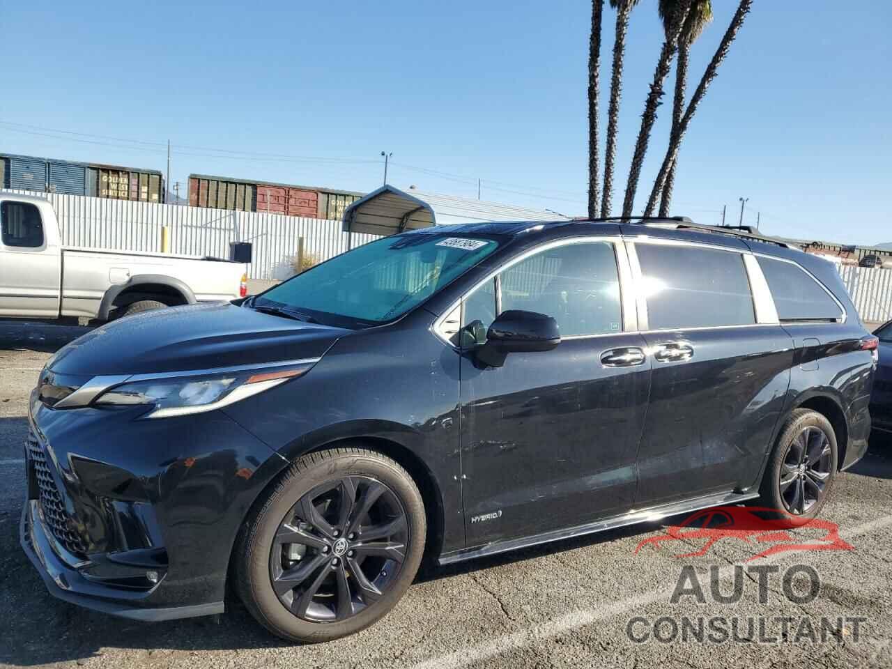 TOYOTA SIENNA 2021 - 5TDXRKEC5MS006849