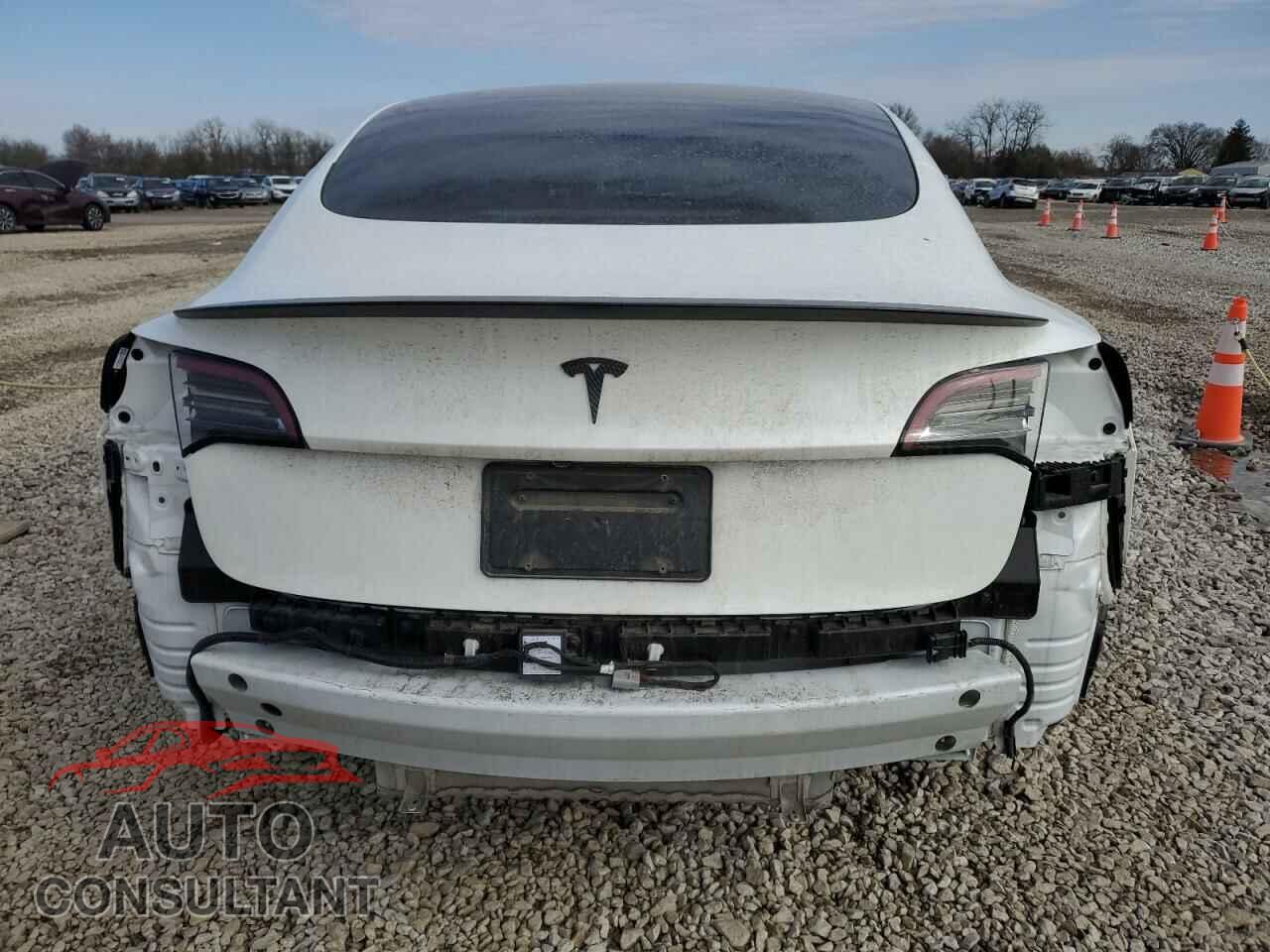 TESLA MODEL 3 2023 - 5YJ3E1EC0PF563052