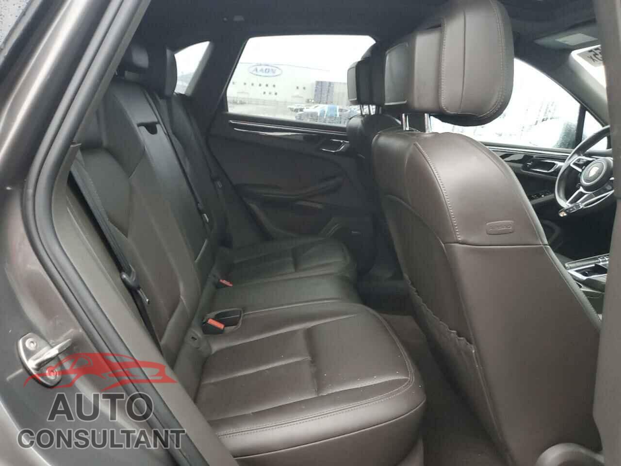 PORSCHE MACAN 2016 - WP1AB2A52GLB53247