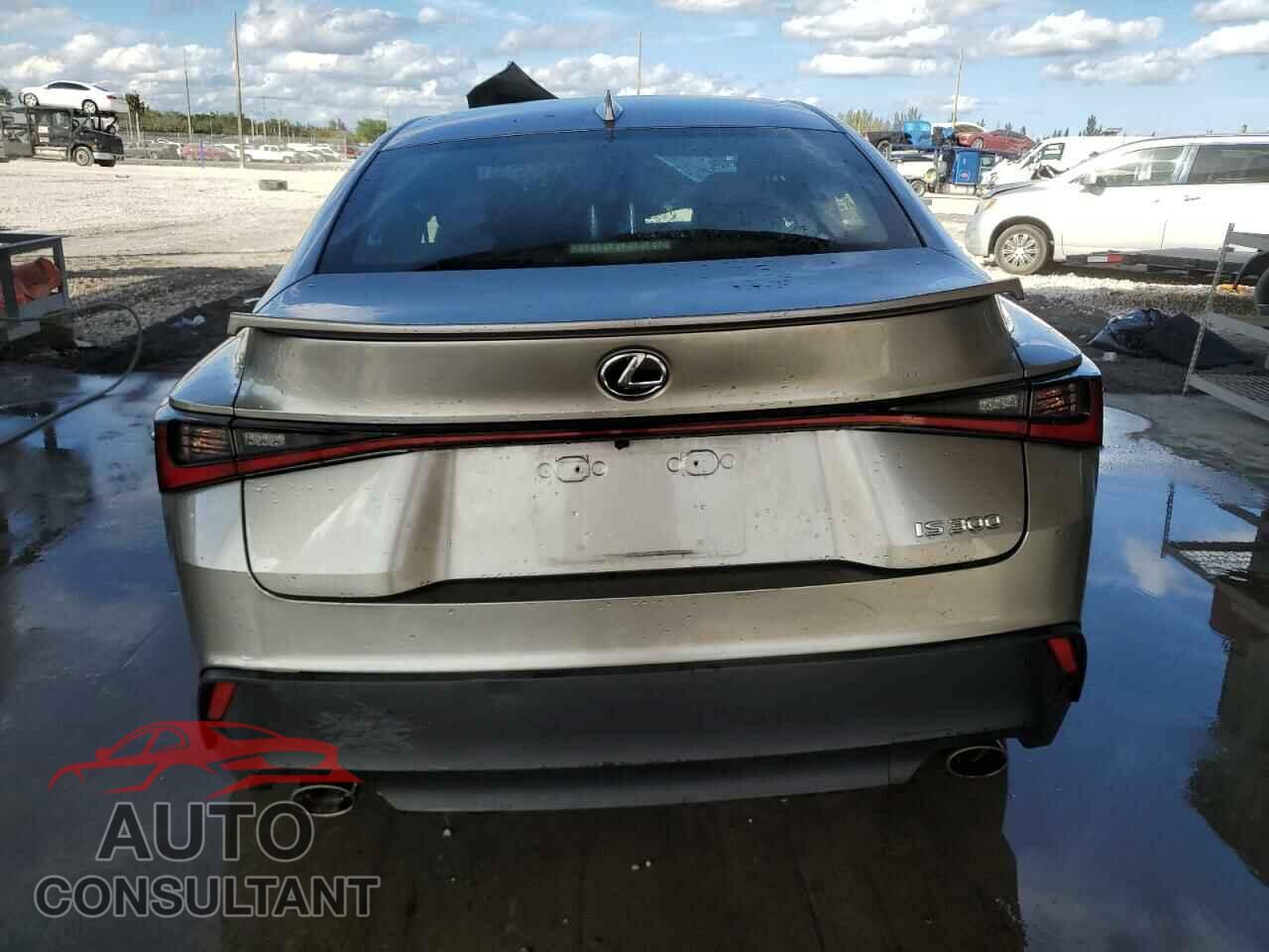 LEXUS IS 2021 - JTHAA1D29M5116517