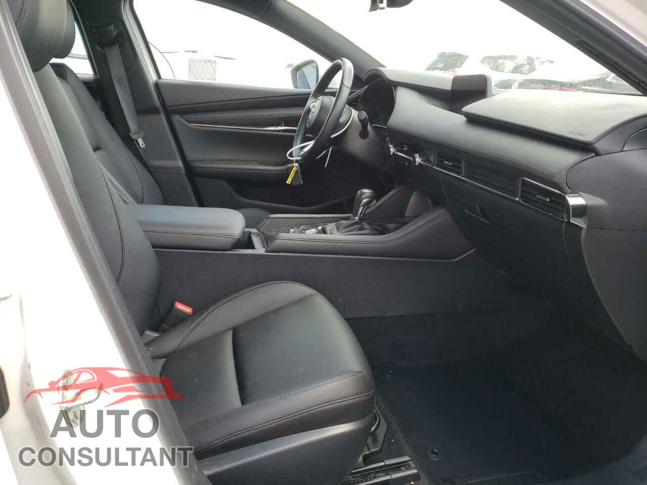 MAZDA 3 2021 - JM1BPBLL9M1348661