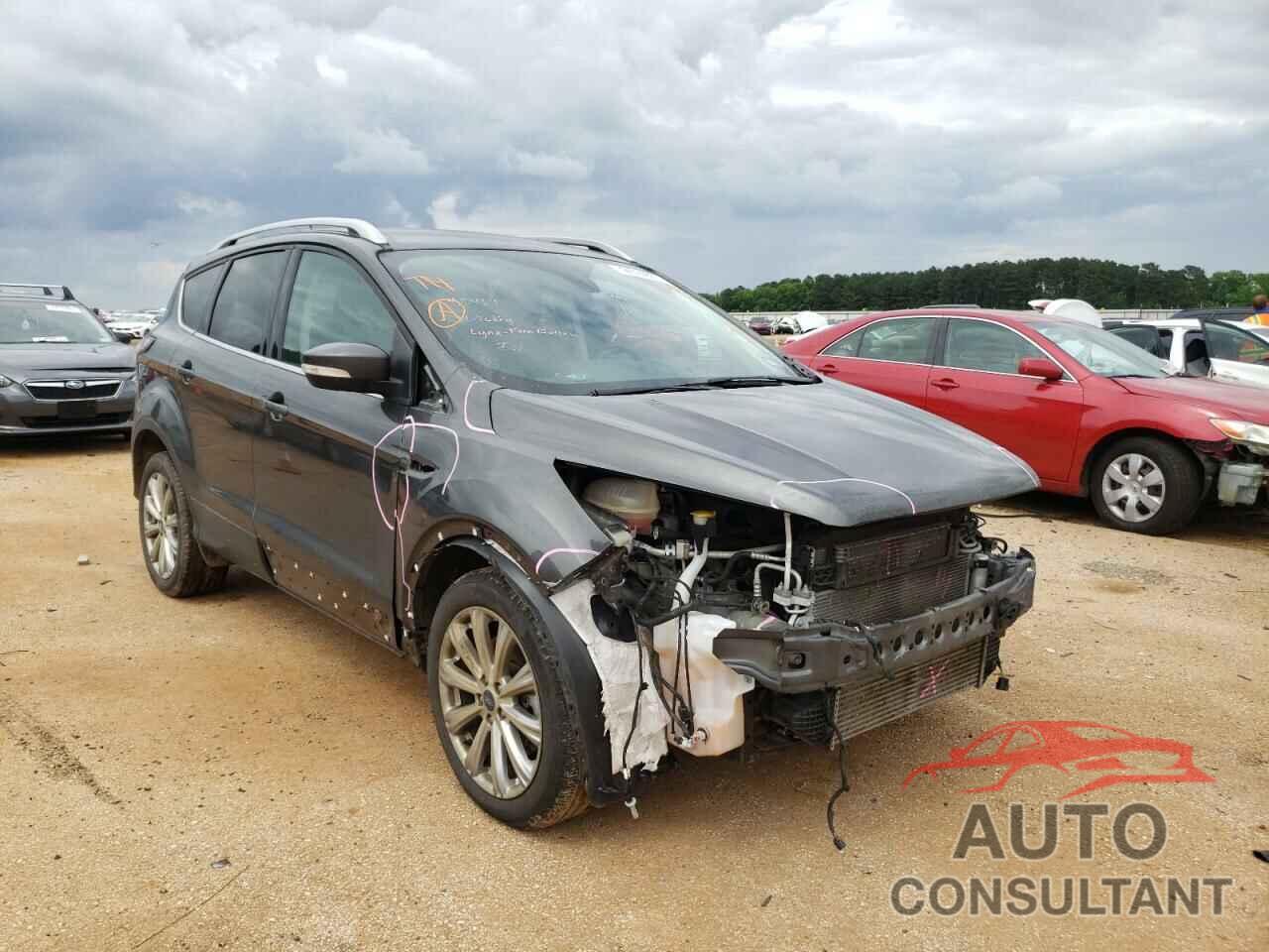 FORD ESCAPE 2017 - 1FMCU9J96HUB71502