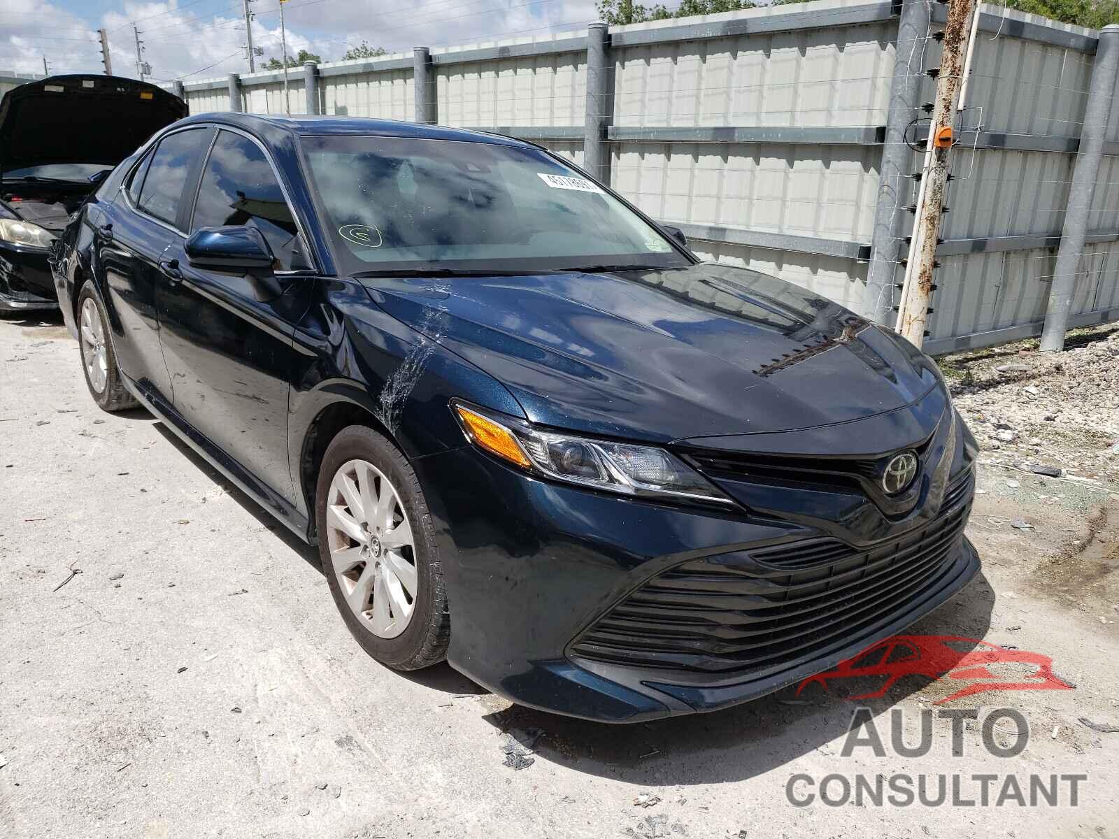 TOYOTA CAMRY 2018 - 4T1B11HK8JU505565