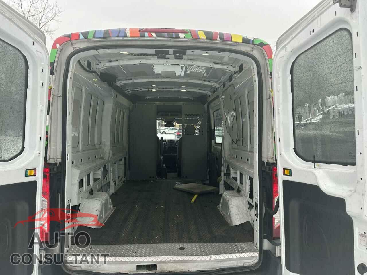 FORD TRANSIT 2017 - 1FTYR2CM8HKA18166