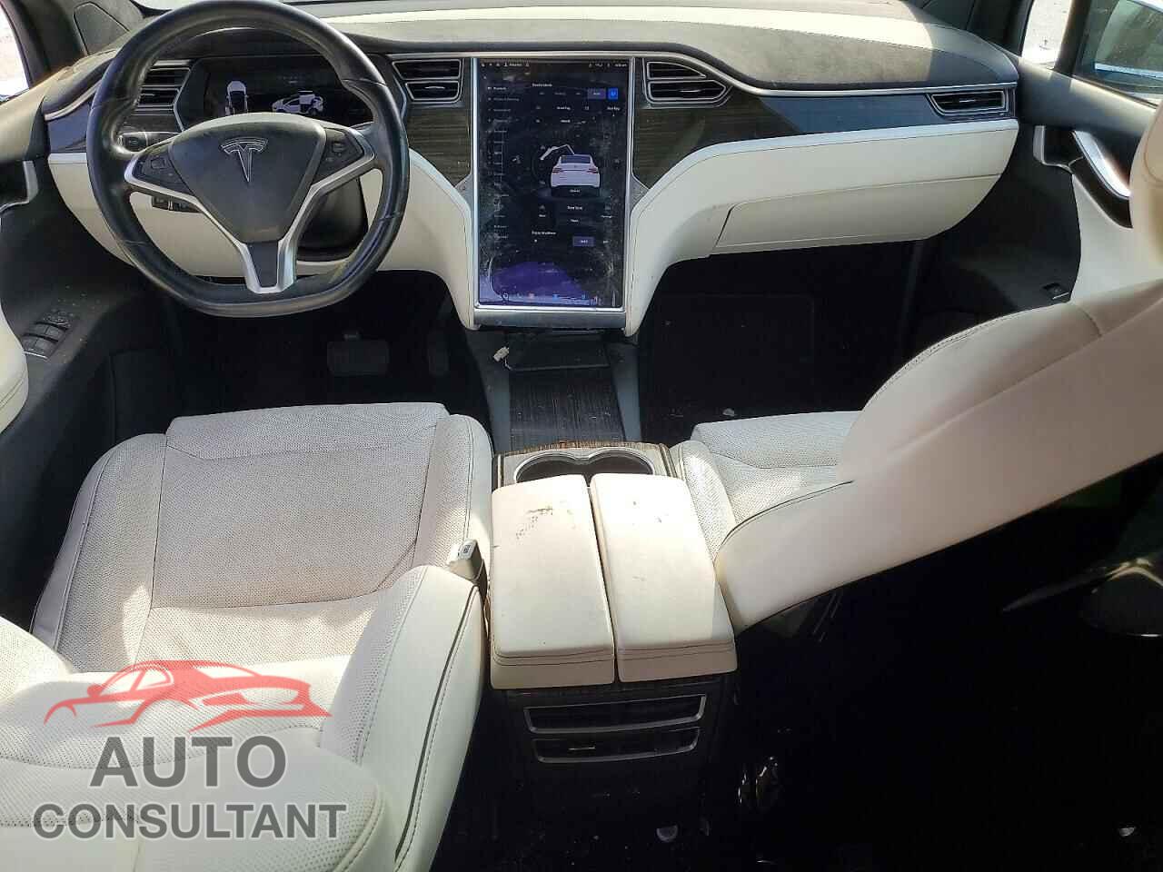 TESLA MODEL X 2016 - 5YJXCBE25GF022017