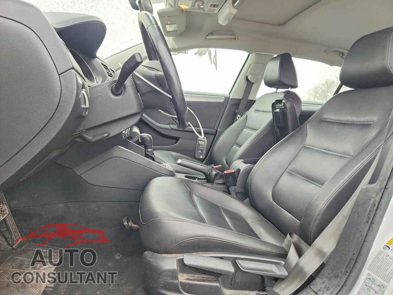 VOLKSWAGEN JETTA 2017 - 3VWDB7AJ0HM364050