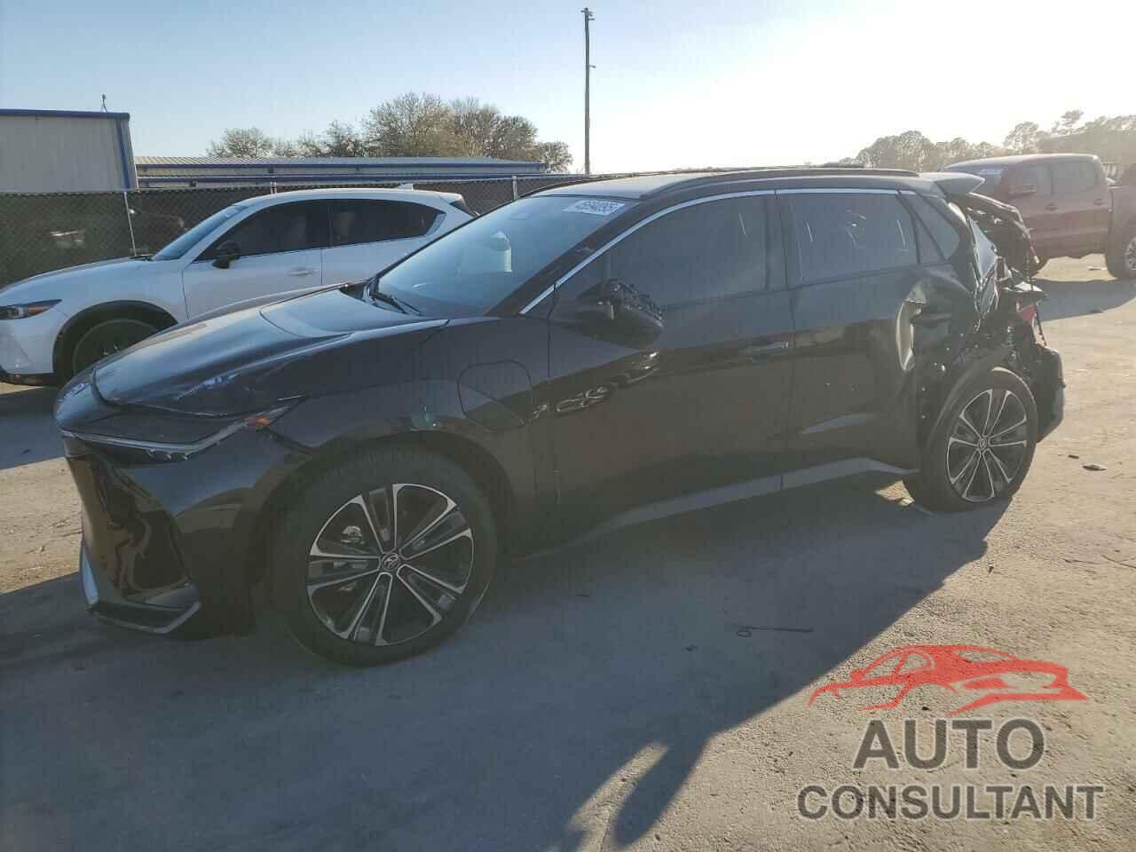 TOYOTA BZ4X XLE 2023 - JTMAAAAA7PA026341
