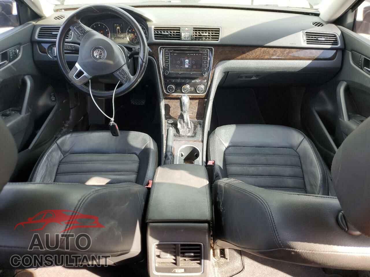 VOLKSWAGEN PASSAT 2014 - 1VWCT7A38EC061749